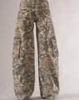 Low Waist Camo Cargo Pants for Women – Relaxed Fit Wide Legs, Trendy Urban Style