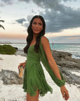 Elegant White Mini Dress with Flattering Fit – Versatile Long Sleeve Design for Casual or Formal Occasions