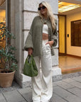Oversized Cardigan Sweater for Women with Gold Details – Soft, Cozy Layering Piece in Trendy Autumn Colors