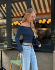 Off-Shoulder Women's Sweater in Soft Breathable Fabric – Relaxed Fit Casual Top for Effortless Style