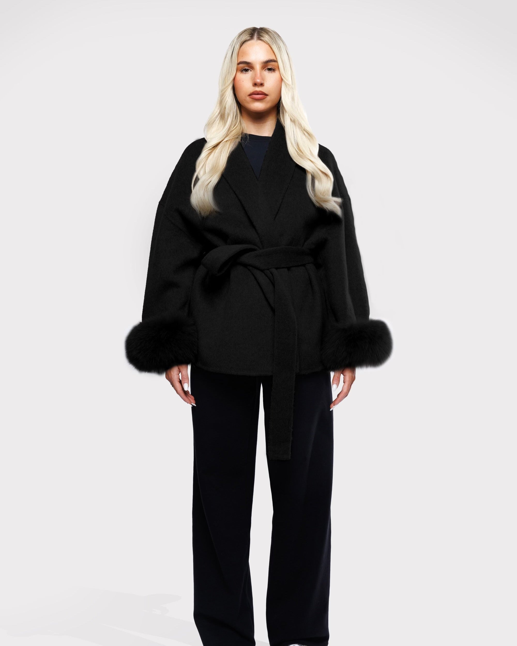 Variant image for Luxurious Winter Coat for Women with Faux Fur Details – Elegant and Warm Outerwear-11