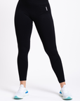 Evolve Seamless Leggings - Pitch Black