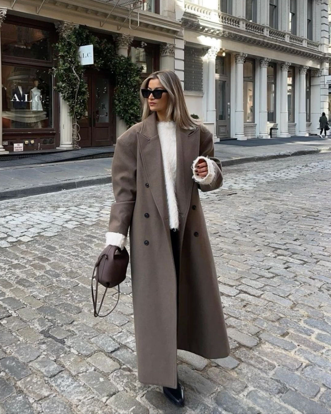 Variant image for Oversized Wool Blend Winter Coat for Women with Double Snap Closure – Elegant and Warm Outerwear-1