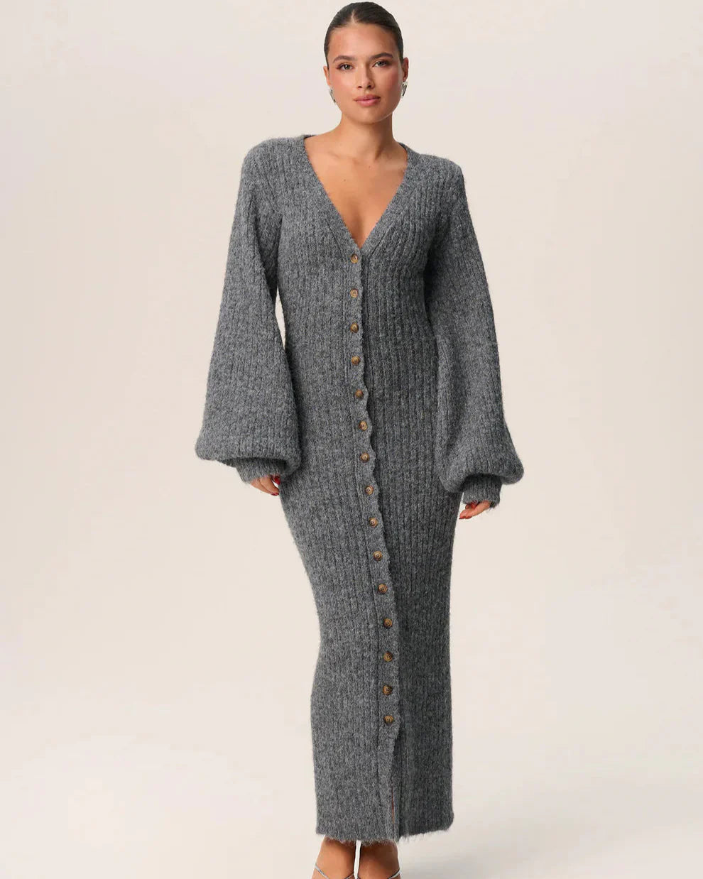 Variant image for Elegant Long Sleeve Black Maxi Dress for Women – Comfortable and Versatile Fashion for All Occasions-1
