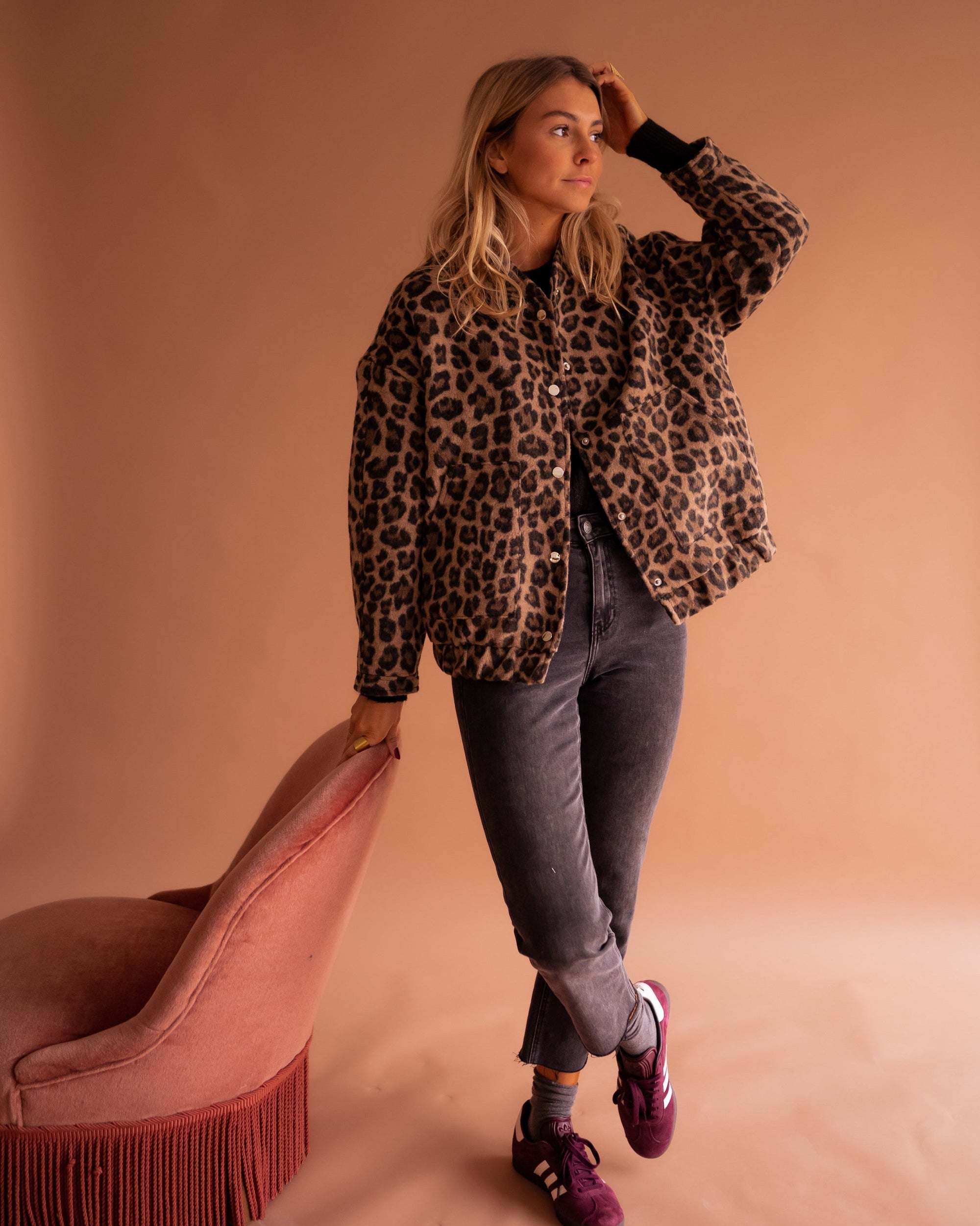 Variant image for Stylish Leopard Print Bomber Jacket for Women - Oversized Fit with Comfortable Lining and Practical Pockets-1